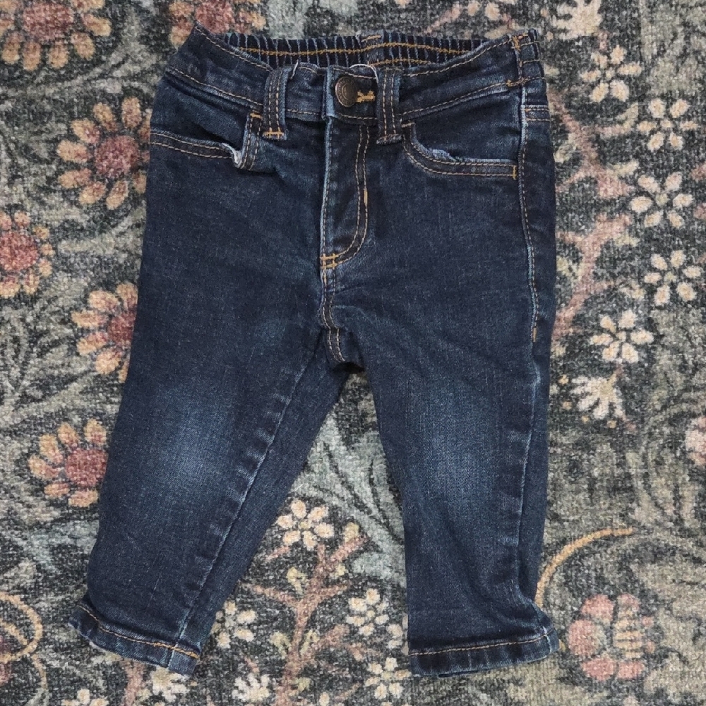 Old Navy Toddler Sets - Picture 2 of 11